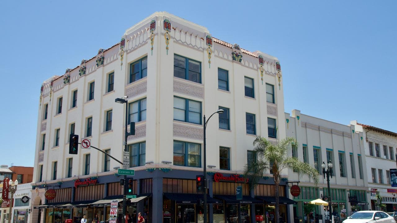 Armenian businesses in Pasadena