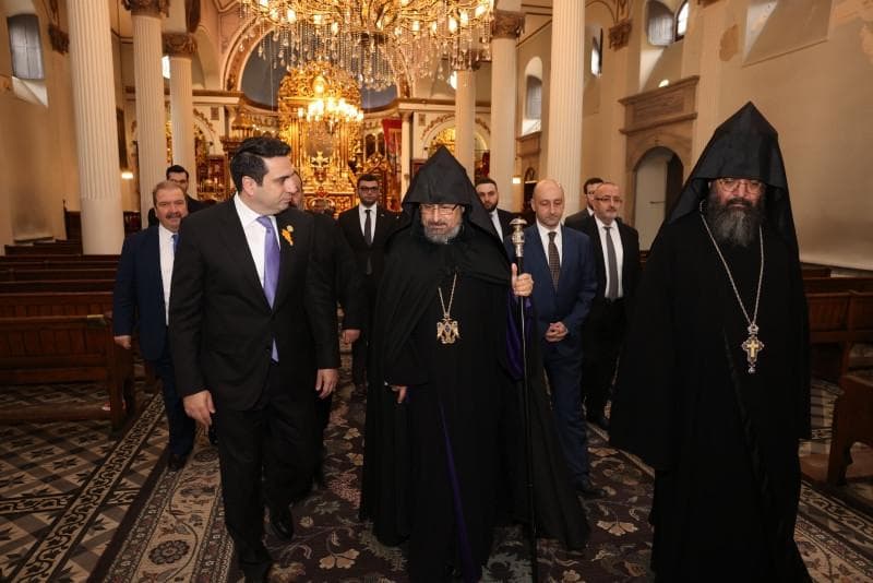 Armenian Parliament Speaker, Patriarch Mashalyan Meet in Istanbul