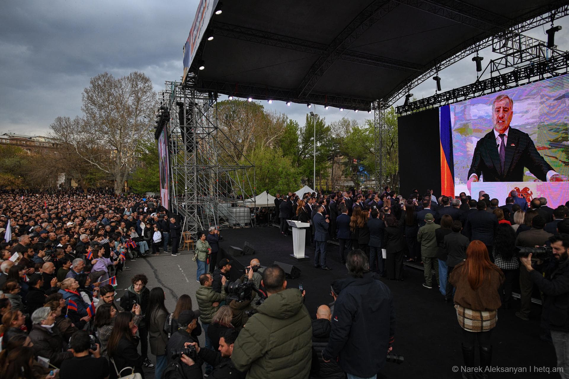 Thousands Attend 'Strong Armenia Alliance' Campaign Rally in Yerevan