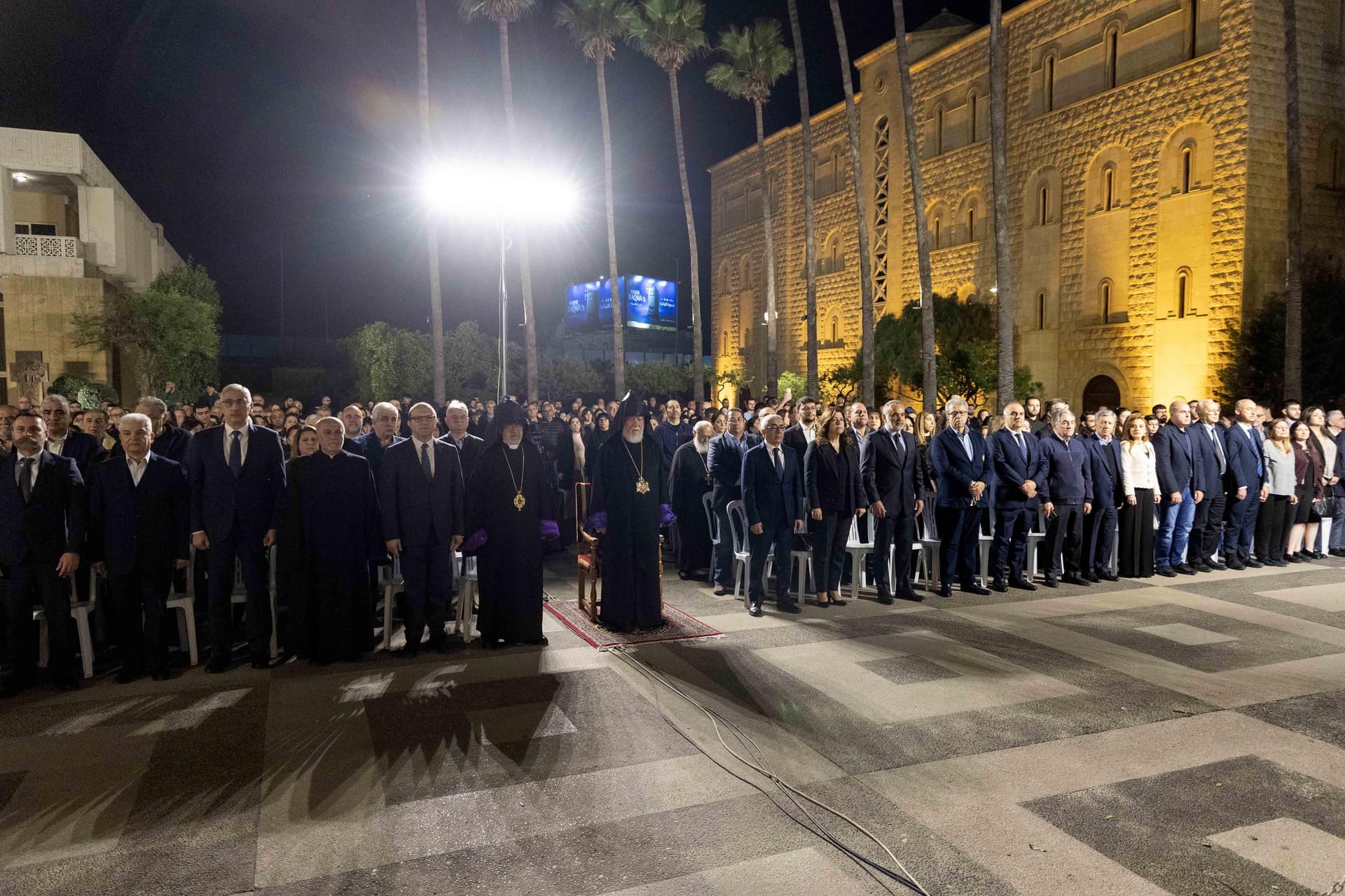 Catholicos Aram I Urges Armenian Government to Pursue 1915 Genocide Recognition